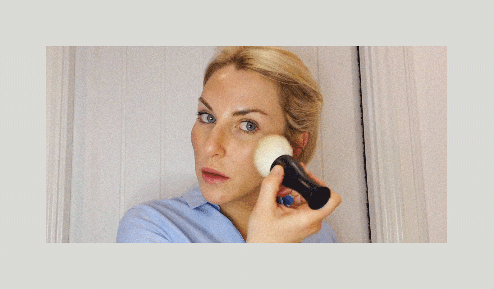 La technique facile d'autobronzant pour le visage d'Amanda Harrington